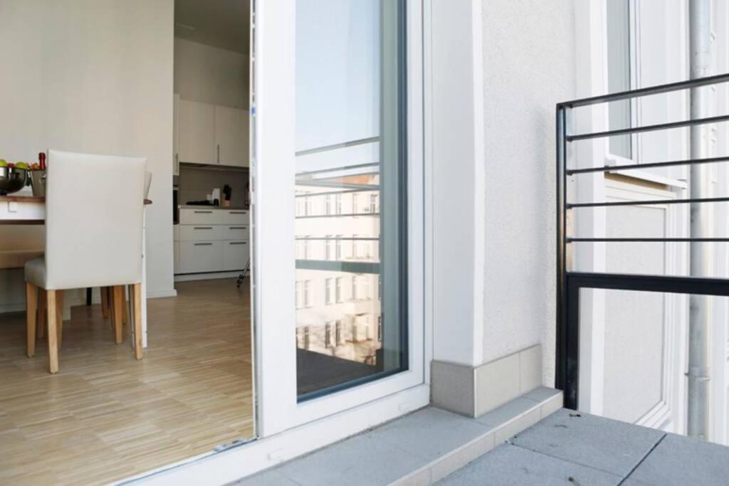 Sc 05 By Rockchair Apartments L Superhost Status L 2 Bedrooms Boxspringbeds Balcony Elevator - Cozy Family & Business Flair Welcomes You! เบอร์ลิน ภายนอก รูปภาพ